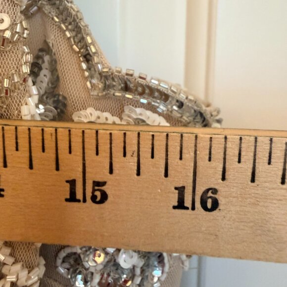 Adrianna Papell Beaded Cocktail Dress – Size 6 – Nude & Silver - Picture 9 of 9